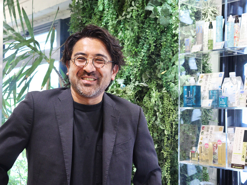 株式会社オブ・コスメティックス　営業本部長　古里直也